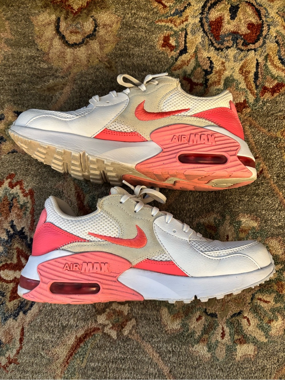 Nike Women’s Air Max Sneakers in White and Pink - Picture 4 of 5